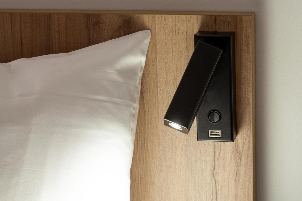 B&B Hotel Paris Meudon Velizy Экстерьер фото
