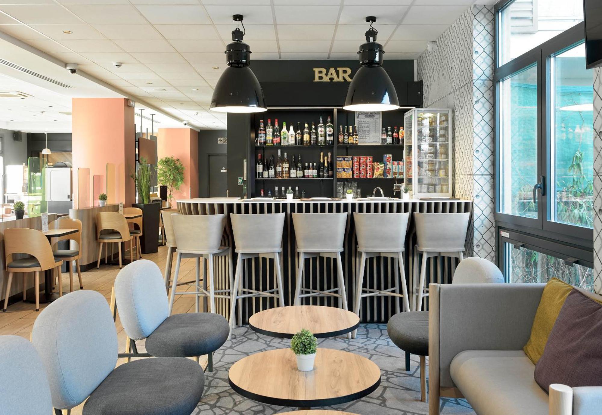 B&B Hotel Paris Meudon Velizy Экстерьер фото
